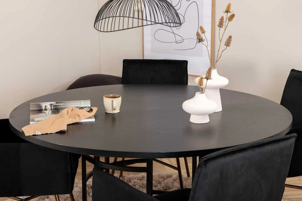 Venture Design Valgomasis stalas, Kopenhaga, 140x74 cm, Juodas / Valgomasis kėdė, Petra, 60x87x57 cm, Juoda aksomas
