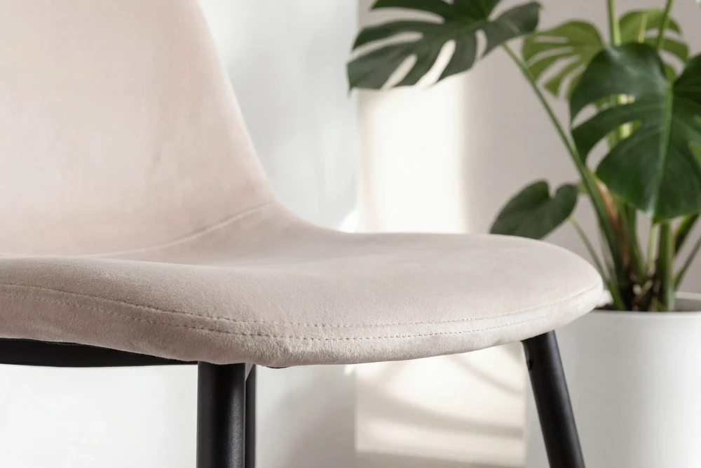Venture Design Valgomojo kėdės 2 vnt., juodos kojos, smėlio spalvos veliūras