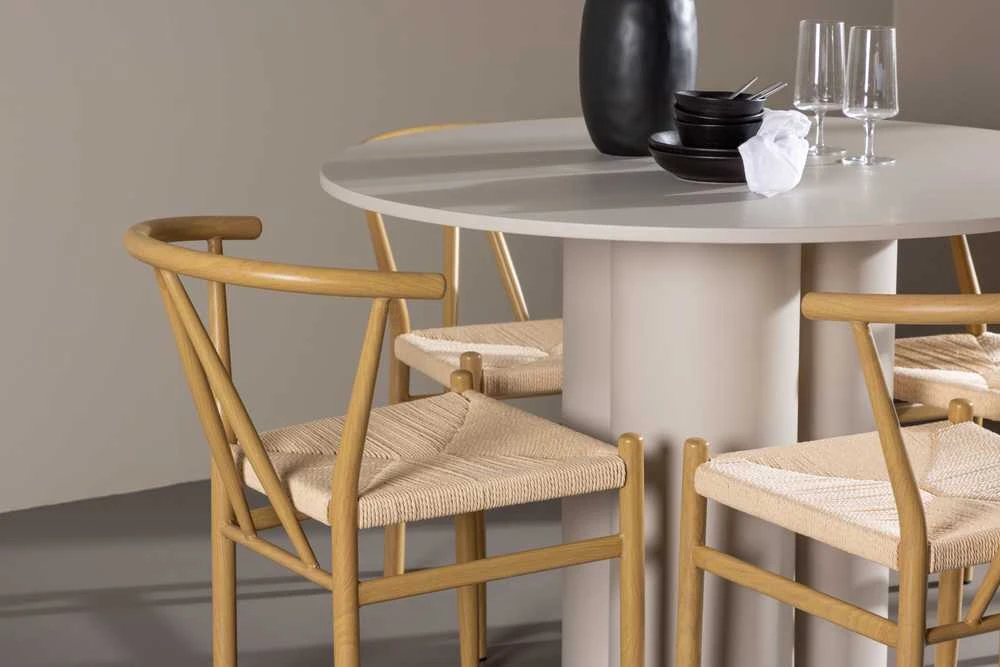 Venture Design Valgomojo komplektas Olivia valgomojo stalas su Alfons valgomojo kėdė 110 cm smėlio spalvos MDF rotangas metalas