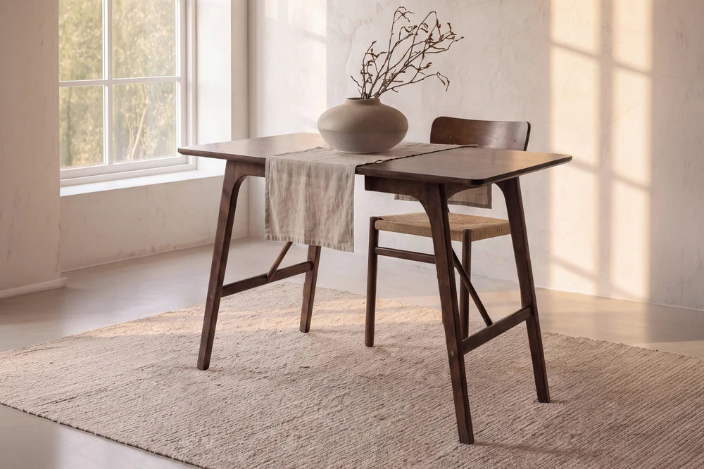 Venture Design Valgomasis stalas, Kopenhaga, ⌀140 cm, Juodas / Kėdė, Limhamn, 54x76x61 cm, Aukso velvetas