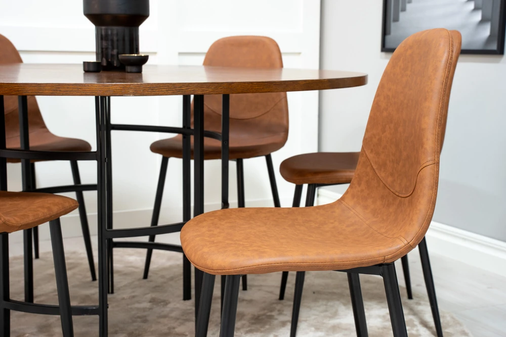 Venture Design Valgomojo stalas, Kopenhaga, ⌀140 cm, Ruda / Valgomasis kėdė, Poliaras, 53x87x44 cm, Juoda