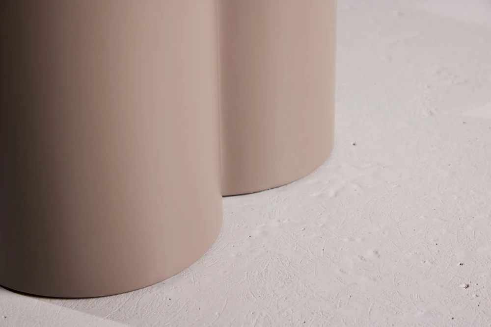Venture Design Valgomojo stalas Olivia 110 cm tamsiai rudos spalvos MDF