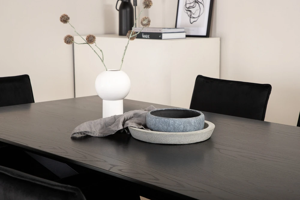 Venture Design Valgomojo stalas, Piazza, 76x180x90 cm, Juodas, Valgomasis kėdė, Petra, 60x87x57 cm, Juoda
