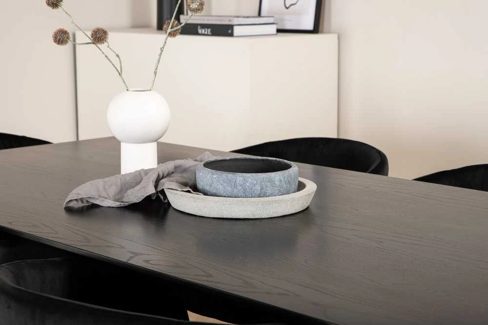 Venture Design Valgomojo stalo ir kėdžių komplektas Piazza valgomojo stalas ir Berit kėdė juoda