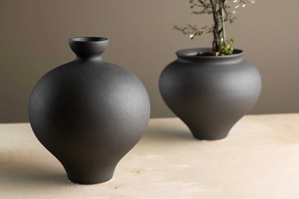 Venture Design Vaza, Rėlis, Juoda