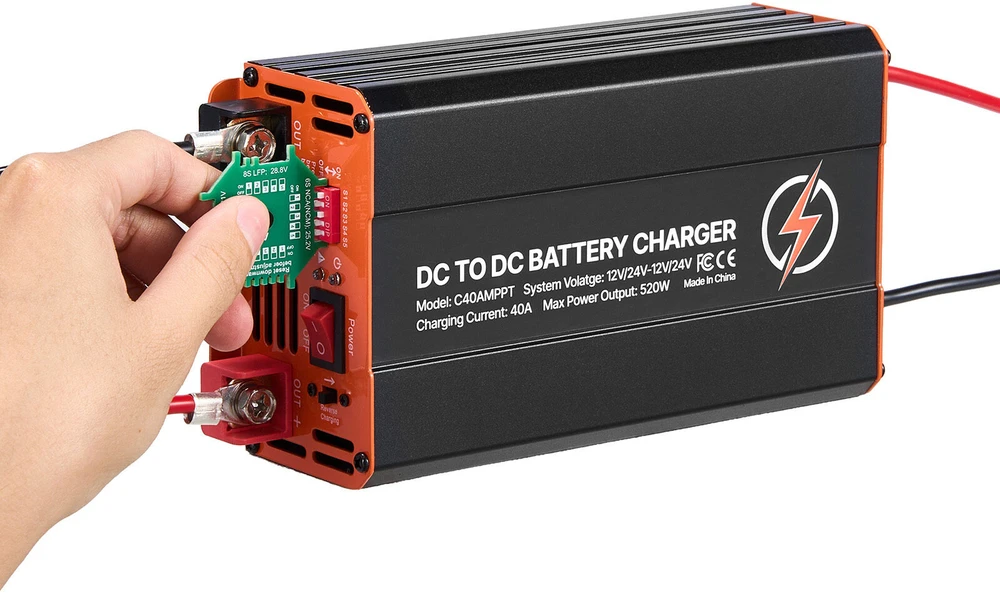 VEVOR DC į DC įkroviklis su MPPT, 520W, 40A