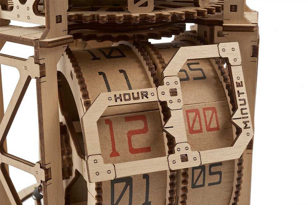 Ugears Sky Watcher Tourbillon tapo laikrodiu