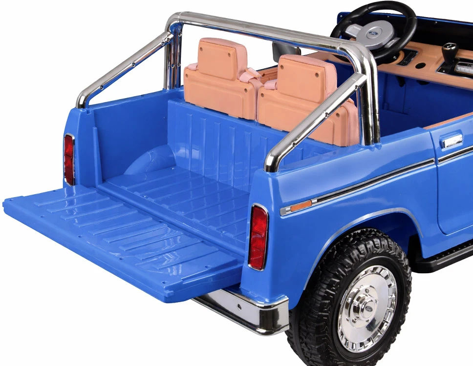 Jokomisiada Baterija varomas dvivietis klasikinis „Ford Bronco“ pikapas PA0338