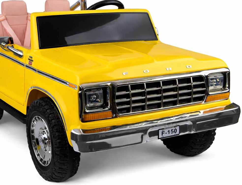Jokomisiada Baterija varomas dvivietis klasikinis „Ford Bronco“ pikapas PA0338
