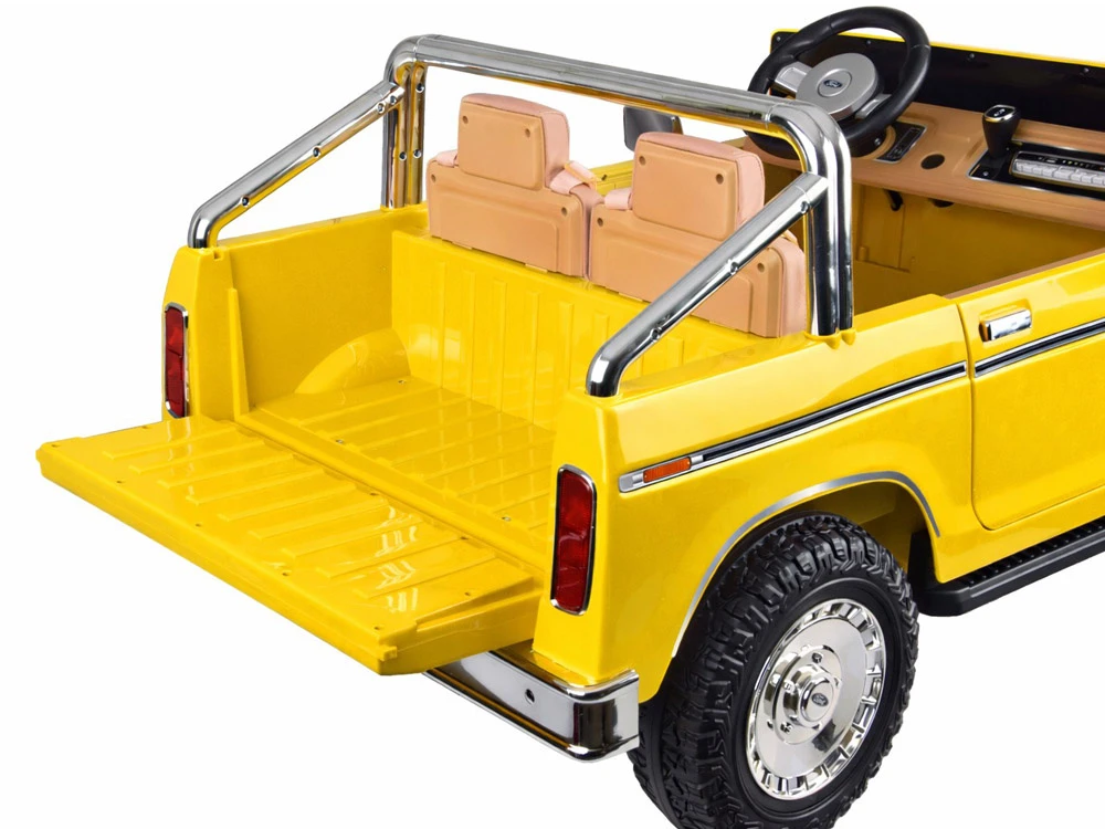 Jokomisiada Baterija varomas dvivietis klasikinis „Ford Bronco“ pikapas PA0338