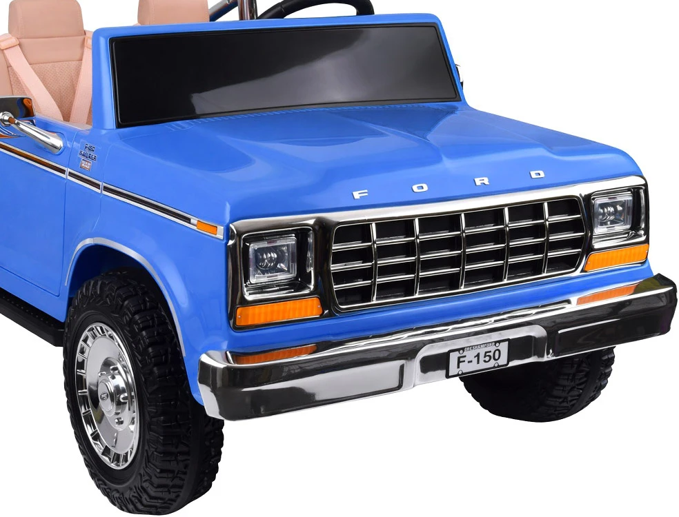 Jokomisiada Baterija varomas dvivietis klasikinis „Ford Bronco“ pikapas PA0338