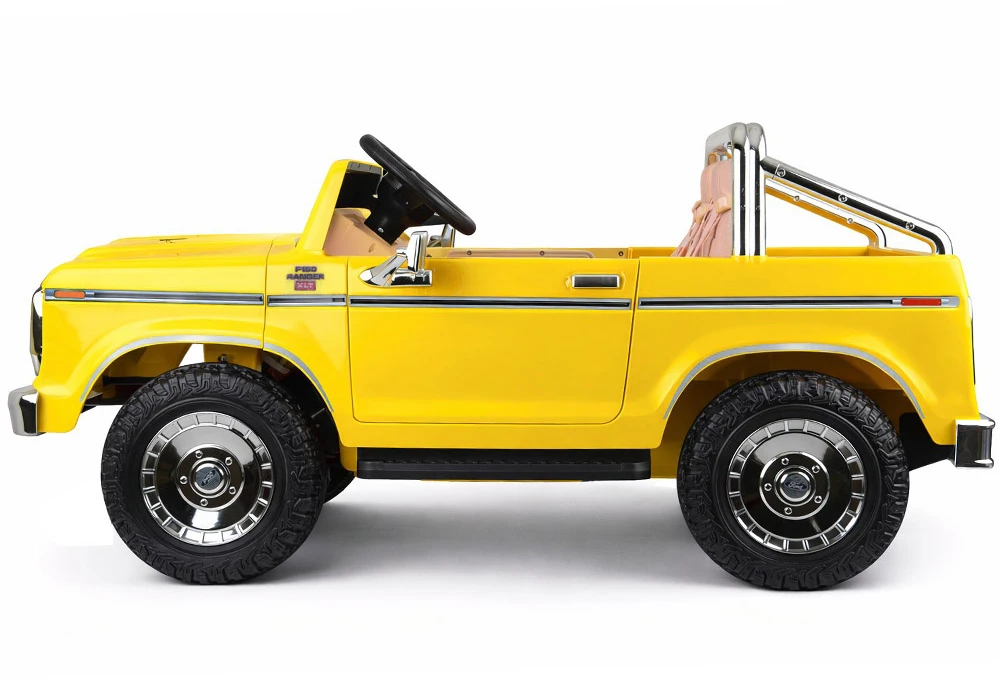 Jokomisiada Baterija varomas dvivietis klasikinis „Ford Bronco“ pikapas PA0338