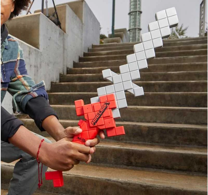 „Nerf Minecraft Heartstealer Sword“ + 4 smiginis Za 5123