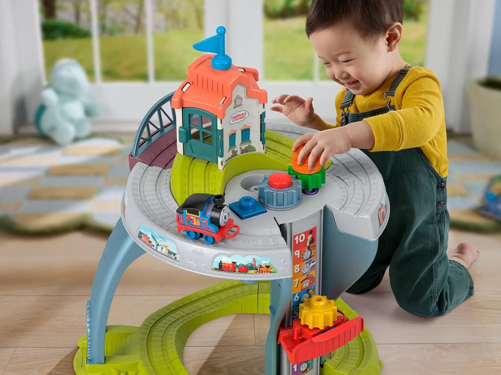 Fisher Price Žvejo Tomo ir draugų traukinukas Staliukas 360° 60cm interaktyvus + priedai ZA6183