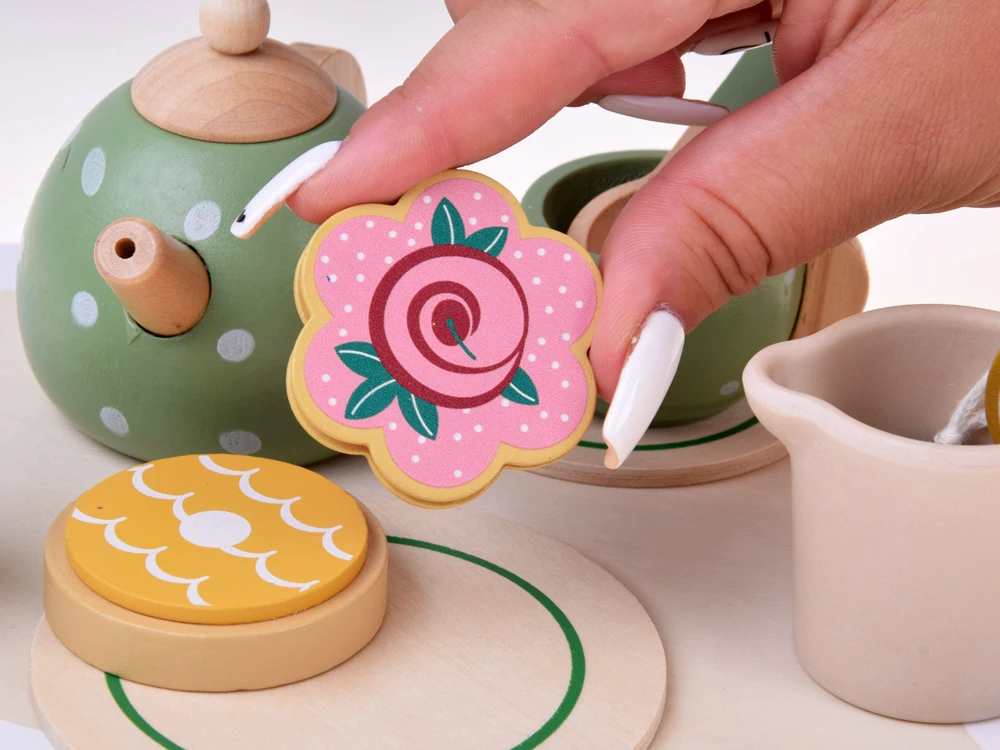 Jokomisiada Wooden tea set PISTACHIO for children, 15 accessories ZA6611