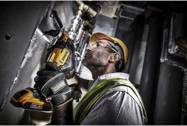 Dewalt Daugiafunkcis akumuliatorinis įrankis DCS355N + priedai, 18V, be akumuliatoriaus ir kroviklio