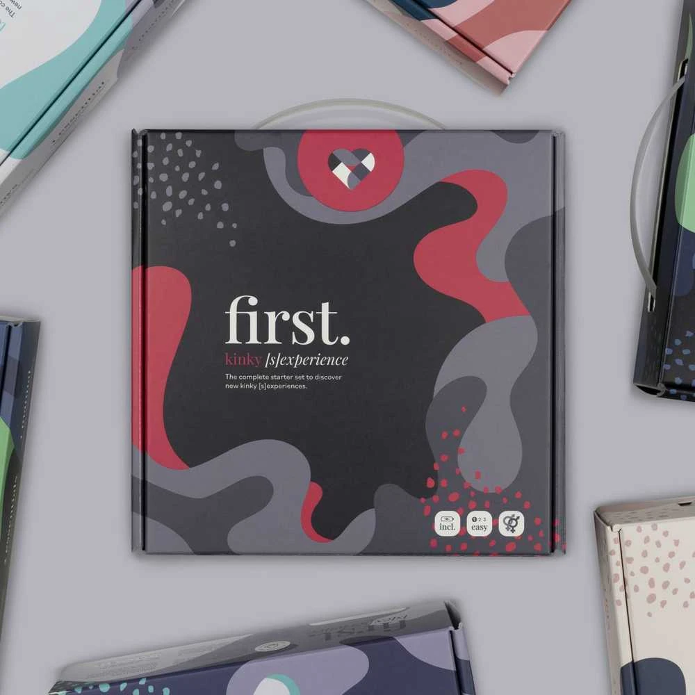 First „LoveBoxxx“ pirmiausia. Kinky [S]Patyrimo pradžios rinkinys