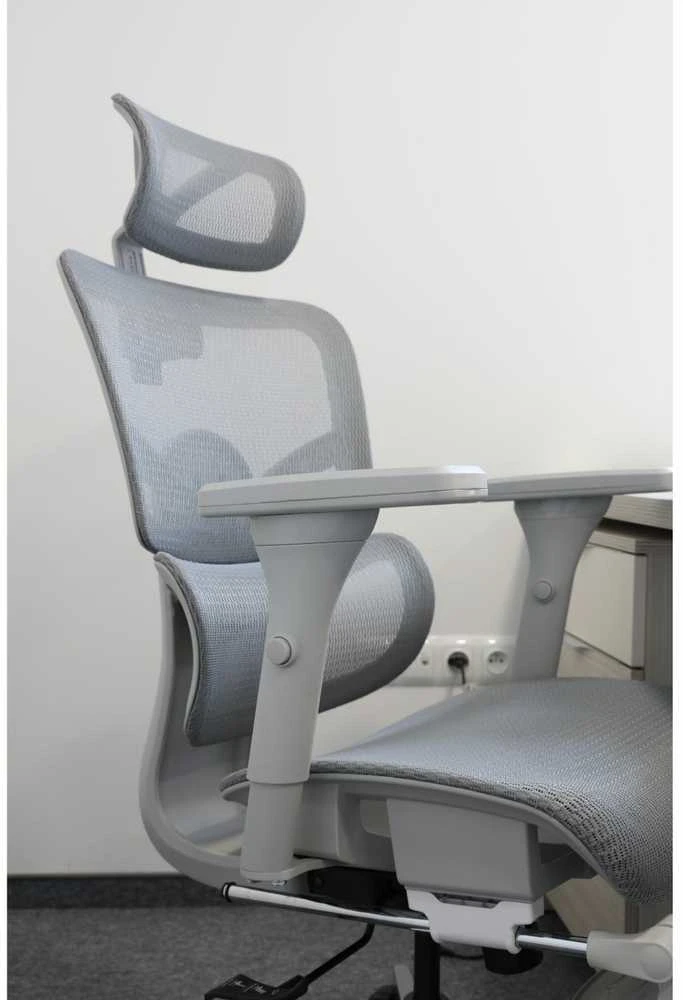 Ergonominė reguliuojama tinklinė kėdė - Pilka