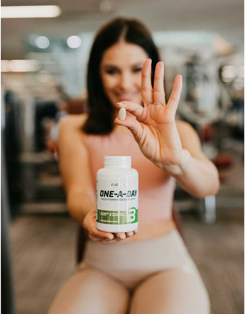 BioTech USA Multivitaminai One-A-Day – 12 vitaminų ir 10 mineralų