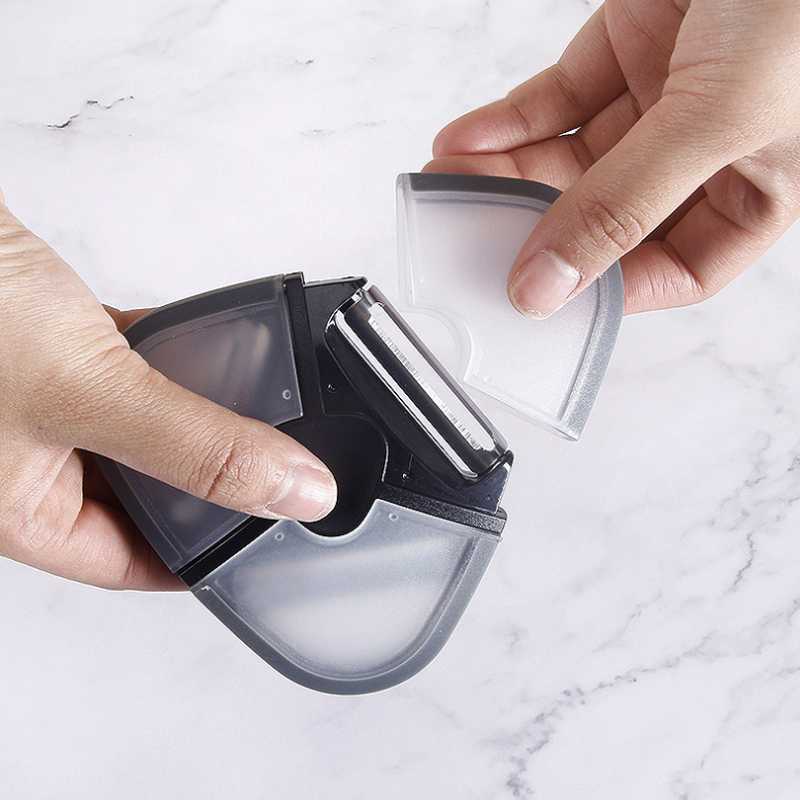 Peeler su trim 3in1 peiliukais - juoda