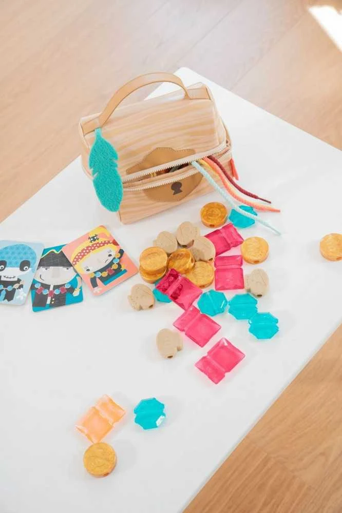 Miniland Edukacinis žaislas - sriegimo rinkinys, 32 elementai