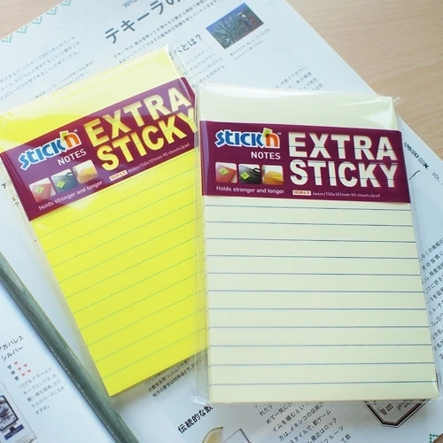 Stickxb4N Lipnūs lapeliai Stick´N Extra Sticky 21667, 150x101mm, 90 lapelių, neoninės geltonos spalvos, linijomis