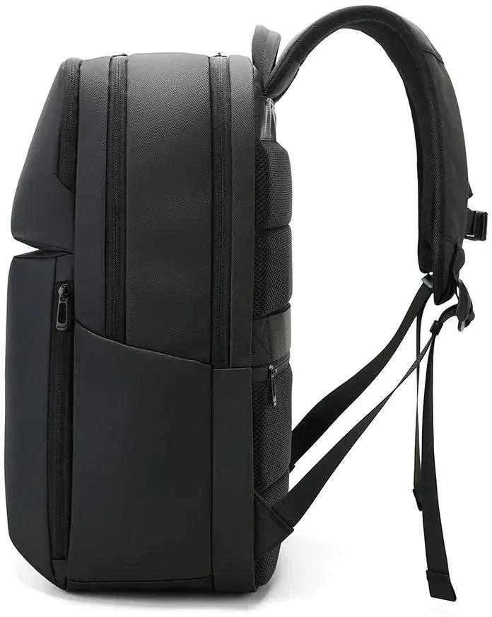 Kuprinė Bange 3065 15.6″ juoda