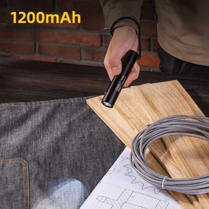 Žibintuvėlis DELI su 3W baterija 1200mAh LED aliuminio korpusu
