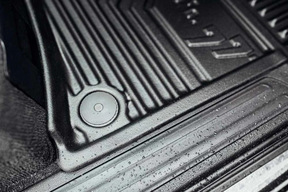 Frogum Guminiai Premium 77 kilimėliai Ford Transit Custom 2012-