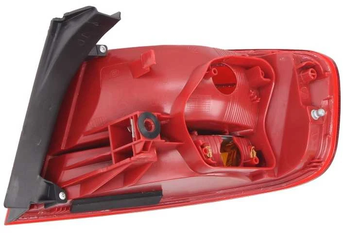 Galinis žibintas TYC Audi A4 B8 Sedanas 2007-2015