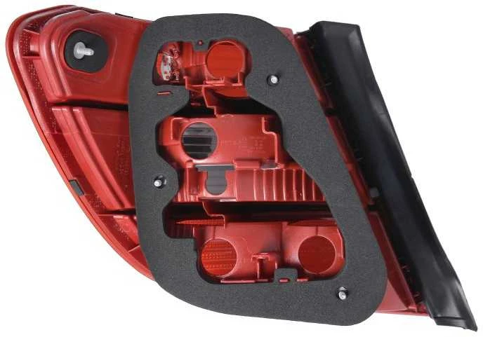 Galinis žibintas TYC Mercedes Benz C klasė S204 Universalas 2007-2014