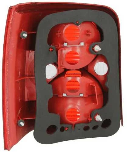 Galinis žibintas TYC VW Passat B5+ Universalas 2000-2005