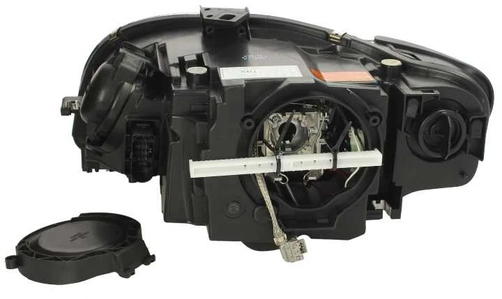Priekinis žibintas TYC Audi A4 B7 2004-