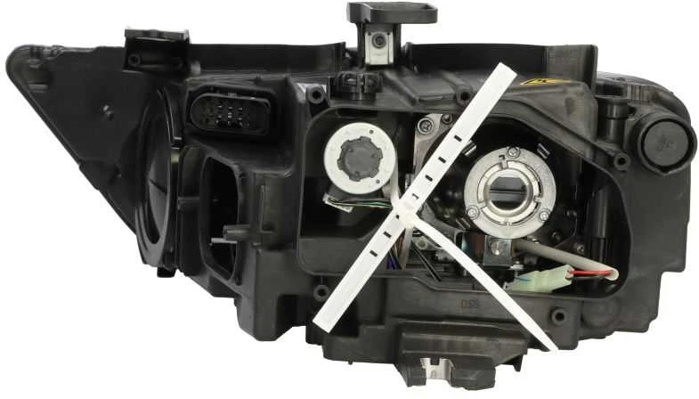 Priekinis žibintas TYC Audi Q3 2011-