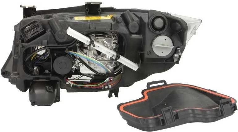 Priekinis žibintas TYC BMW 3 serija E90, E91 2005-2012