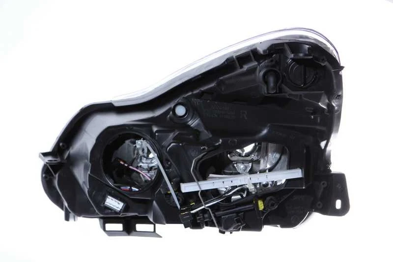 Priekinis žibintas TYC Opel Corsa D 2006-
