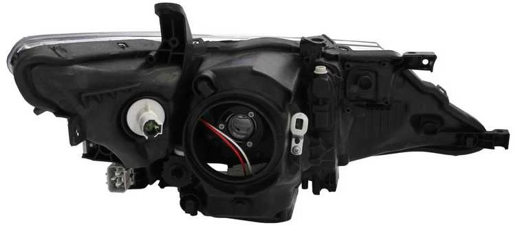 Priekinis žibintas TYC Toyota Auris II E18 2012-