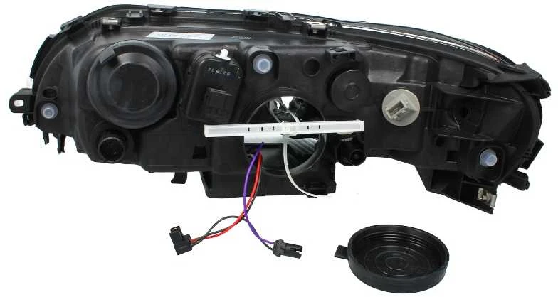 Priekinis žibintas TYC Volvo S60, V70, XC70 1997-
