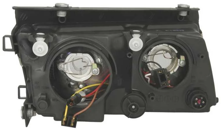 Priekinis žibintas TYC VW Passat B5 1996-