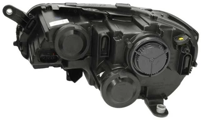 Priekinis žibintas TYC VW Passat B7 2010-2014