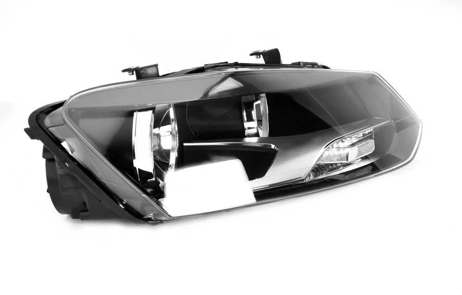 Priekinis žibintas TYC VW Polo V 2009-