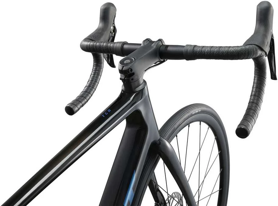 „Giant TCR Advanced 2“ anglies pluošto plento dviratis