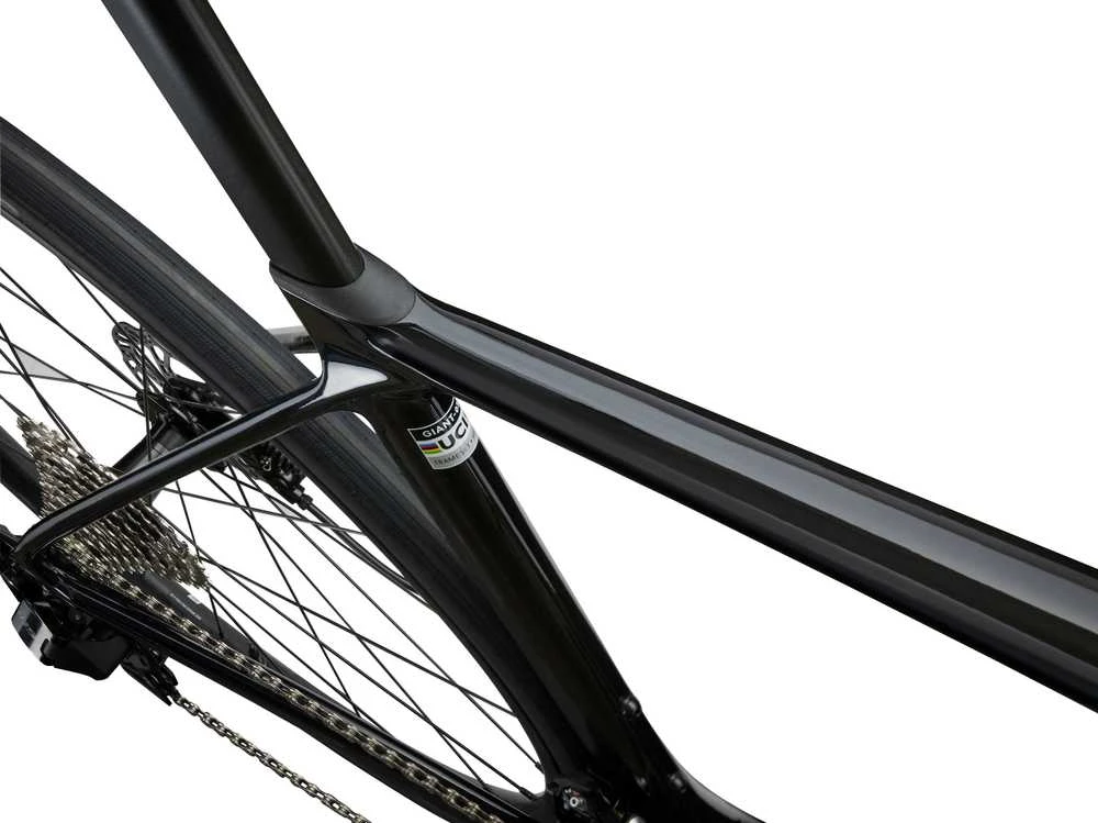None Plento dviratis Giant TCR Advanced 2 KOM Carbon, ML (2025 m.)