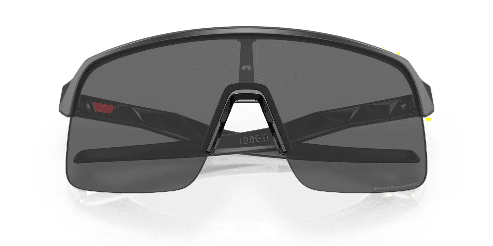 OAKLEY Sutro Lite Matte Carbon/Clear To Juodas Iridium Photochromic sportiniai saulės akiniai