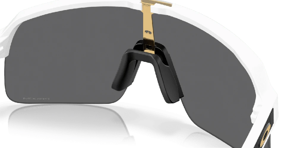 Sportinės saulės akiniai Oakley Sutro Lite PC matinis baltas su Prizm Juodas juodomis lęšiais