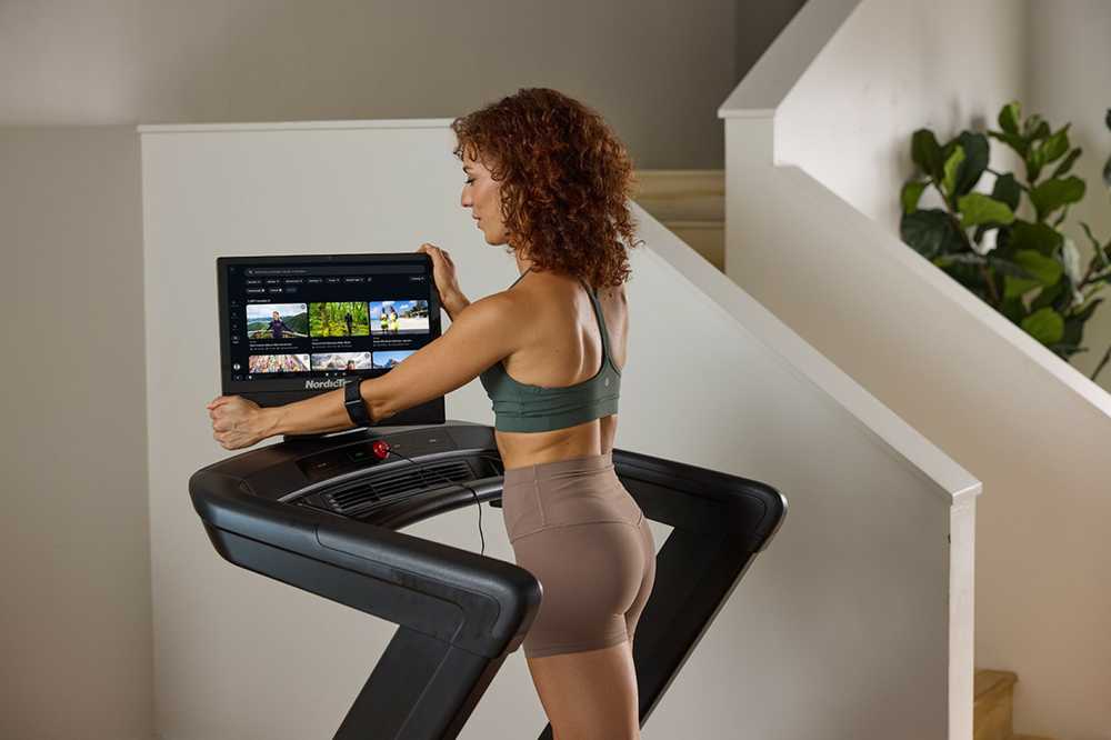 Bėgimo takelis NordicTrack Commercial 1750