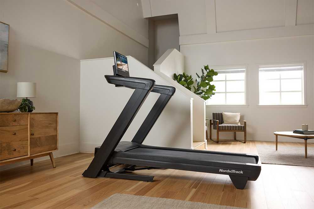 Bėgimo takelis NordicTrack Commercial 1750
