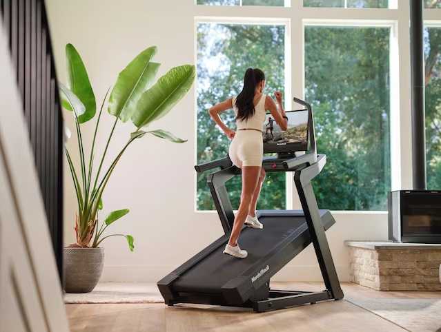 Bėgimo takelis NordicTrack X24