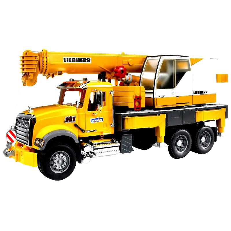 BRUDER didelis kranas su strėle MACK Granite Liebherr 02818