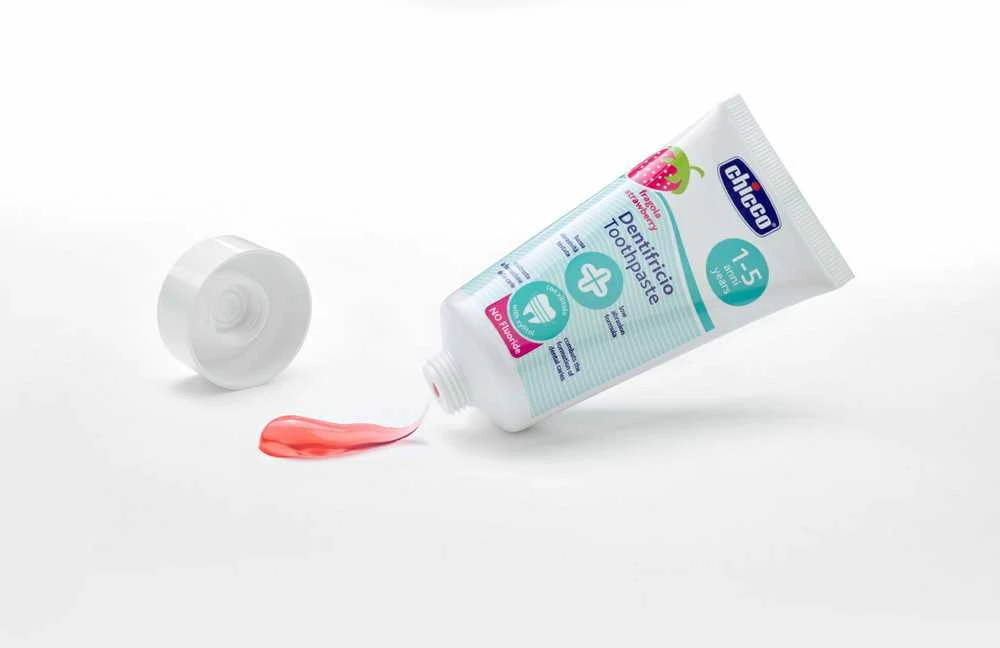 CHICCO dantų pasta braškių skonio 12m+ 50ml